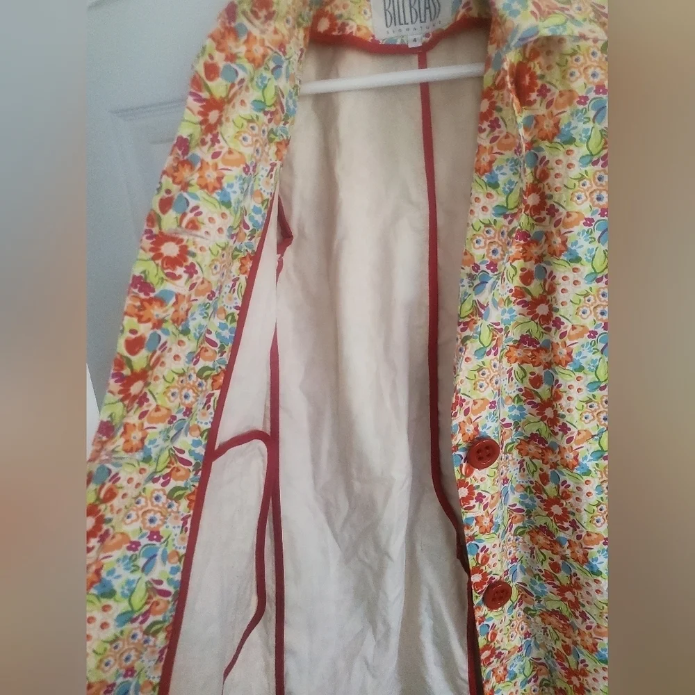 BILLBLASS ALL OVER FLORAL VINTAGE PRINT BUTTON DOWN COAT, SIZE 4 - Picture 8 of 8